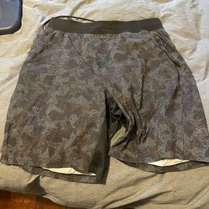 Lululemon Shorts XL